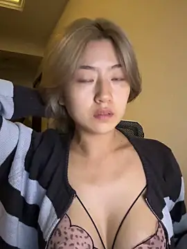 Olivia PINK0322 online show from May 14, 2026, 2:02 pm