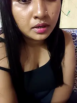 Snapshot of Tridha_2 chatting on April 21, 2026, 6:34 pm Tridha 2 online show from April 21, 2026, 6:34 pm