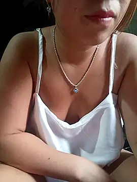 Snapshot of sena_baby chatting on April 20, 2026, 11:39 pm sena baby online show from April 20, 2026, 11:39 pm
