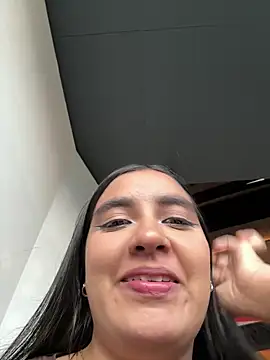 Snapshot of HaileyBiieber chatting on April 2, 2026, 11:02 pm HaileyBiieber online show from April 2, 2026, 11:02 pm