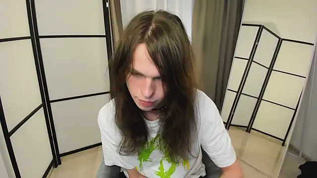 Louis Hayes online show from March 24, 2026, 4:01 pm