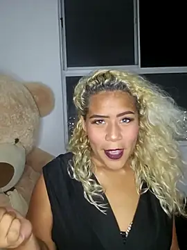 Nayaraluz online show from March 23, 2026, 2:26 am