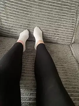 LilouPieds online show from March 29, 2026, 3:01 pm