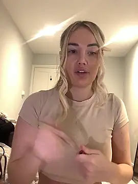 Snapshot of sineadxxx1 chatting on March 31, 2026, 2:39 pm sineadxxx1 online show from March 31, 2026, 2:39 pm
