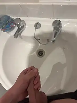 Dbzzzfr06 online show from March 22, 2026, 10:35 pm