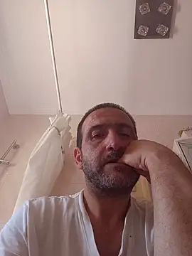Snapshot of DanTrov79 chatting on May 28, 2026, 8:11 am DanTrov79 online show from May 28, 2026, 8:11 am