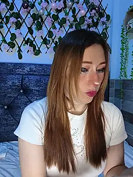 Amber prada online show from July 23, 2026, 10:40 pm