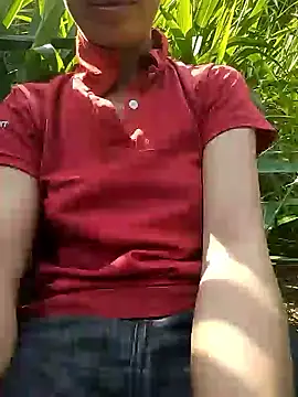 Snapshot of Lucky-beo chatting on May 16, 2026, 12:18 am Lucky-beo online show from May 16, 2026, 12:18 am