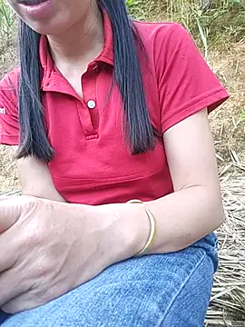 Snapshot of Lucky-beo chatting on May 26, 2026, 11:23 pm Lucky-beo online show from May 26, 2026, 11:23 pm