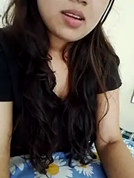 Curvy Divaa online show from April 5, 2026, 7:16 am