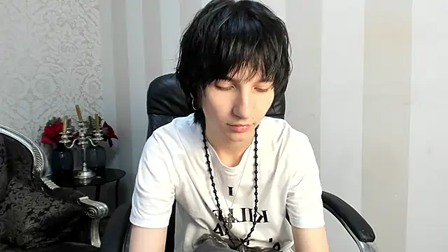 Snapshot of AdonBev chatting on June 10, 2026, 6:34 am AdonBev online show from June 10, 2026, 6:34 am