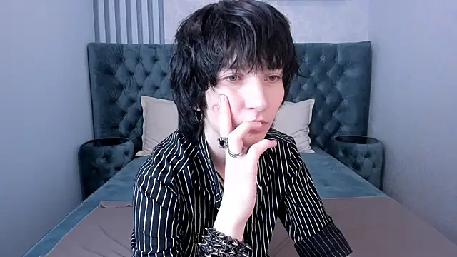 Snapshot of AdonBev chatting on June 19, 2026, 5:45 am AdonBev online show from June 19, 2026, 5:45 am