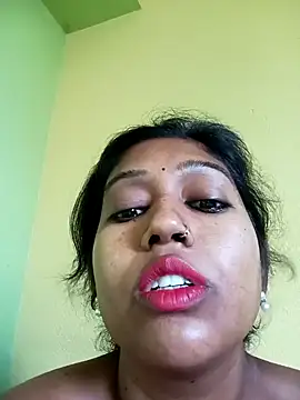 Snapshot of bannerjeesneha20 chatting on May 3, 2026, 2:06 am bannerjeesneha20 online show from May 3, 2026, 2:06 am