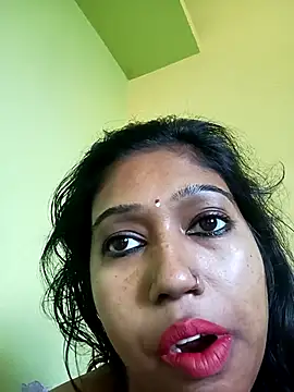 Snapshot of bannerjeesneha20 chatting on May 5, 2026, 2:30 am bannerjeesneha20 online show from May 5, 2026, 2:30 am
