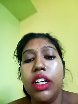 Snapshot of bannerjeesneha20 chatting on May 6, 2026, 2:19 am bannerjeesneha20 online show from May 6, 2026, 2:19 am