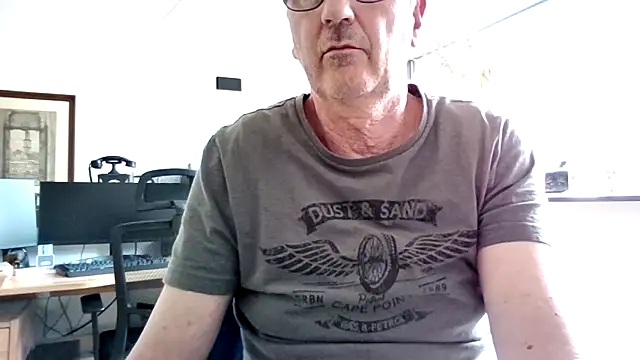 Snapshot of HotLucas66 chatting on April 20, 2026, 1:03 pm HotLucas66 online show from April 20, 2026, 1:03 pm