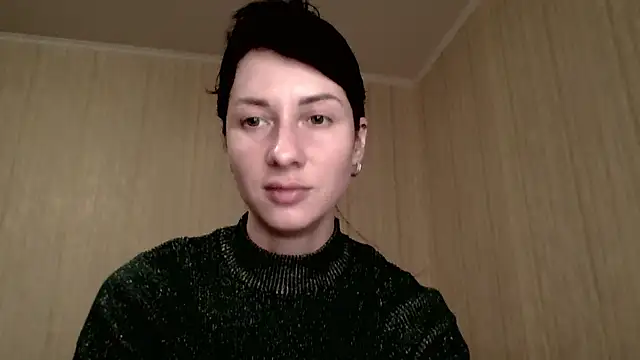  Mademoiselle  online show from April 2, 2026, 11:41 am