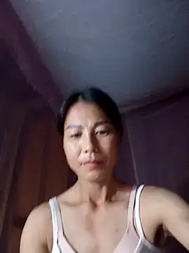 Snapshot of -Numin- chatting on April 6, 2026, 6:20 pm -Numin- online show from April 6, 2026, 6:20 pm