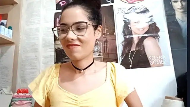 Snapshot of KaylaRise chatting on March 25, 2026, 6:03 pm KaylaRise online show from March 25, 2026, 6:03 pm