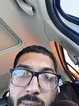 Jcarlos21491 online show from May 4, 2026, 1:40 pm