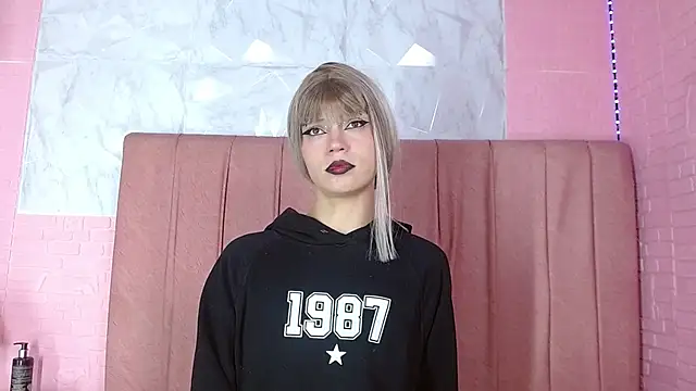 maia grace online show from March 25, 2026, 7:25 am