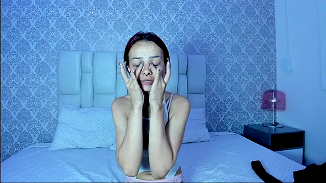 erizdarkveyl online show from May 26, 2026, 4:52 am