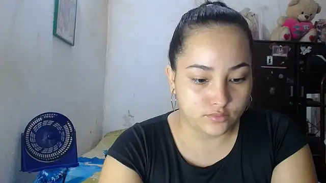 Snapshot of Ivanna_Vegax chatting on April 17, 2026, 6:44 pm Ivanna Vegax online show from April 17, 2026, 6:44 pm