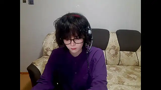 ShaynaLinley online show from April 24, 2026, 9:39 pm