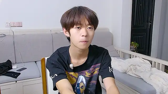 buding-001 online show from March 24, 2026, 11:26 am