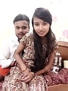 KissMyVibee online show from April 22, 2026, 7:37 pm