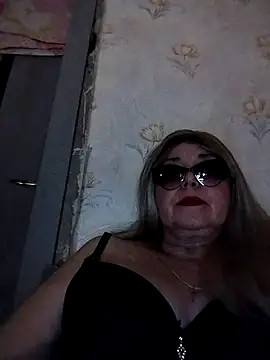 Snapshot of Vita72219 chatting on May 6, 2026, 8:58 pm Vita72219 online show from May 6, 2026, 8:58 pm
