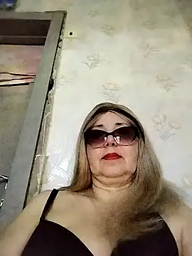 Snapshot of Vita72219 chatting on May 9, 2026, 6:40 am Vita72219 online show from May 9, 2026, 6:40 am
