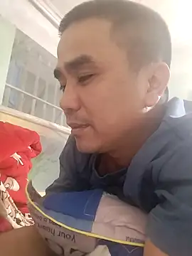 Snapshot of Tinh_love chatting on April 3, 2026, 1:42 pm Tinh love online show from April 3, 2026, 1:42 pm