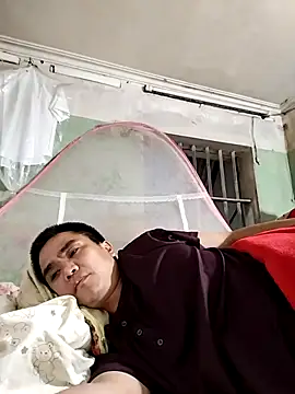Snapshot of Tinh_love chatting on April 27, 2026, 12:47 pm Tinh love online show from April 27, 2026, 12:47 pm