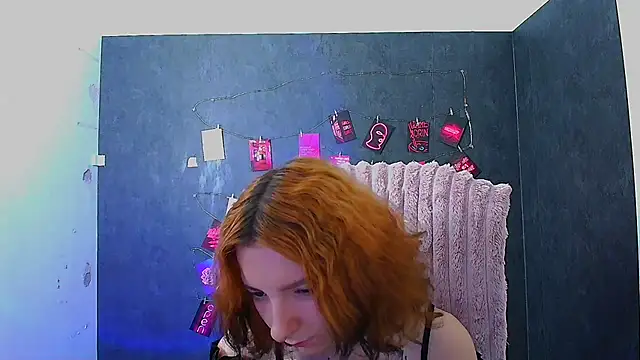 Snapshot of Butterfly_Milly chatting on June 24, 2026, 6:34 am Butterfly Milly online show from June 24, 2026, 6:34 am