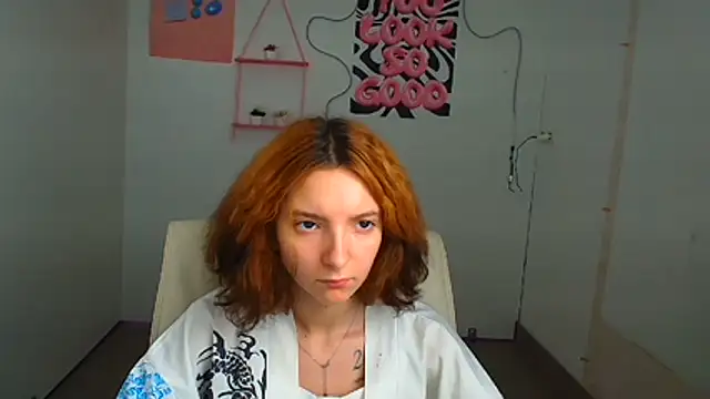 Snapshot of Butterfly_Milly chatting on June 28, 2026, 6:52 am Butterfly Milly online show from June 28, 2026, 6:52 am