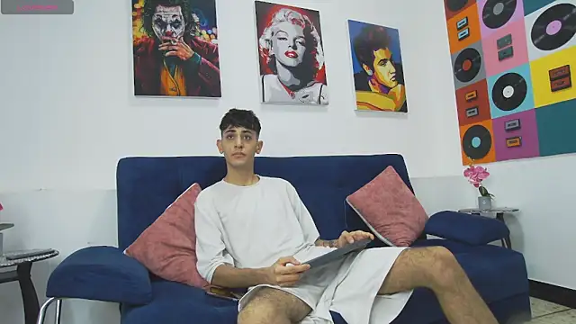 Snapshot of Martony_Storm chatting on March 26, 2026, 7:41 pm Martony Storm online show from March 26, 2026, 7:41 pm