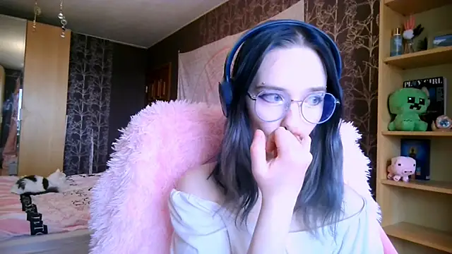 baby onface online show from April 28, 2026, 8:52 am