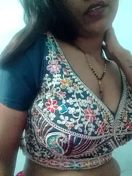Snapshot of khushi_ji00 chatting on April 9, 2026, 10:20 am khushi ji00 online show from April 9, 2026, 10:20 am