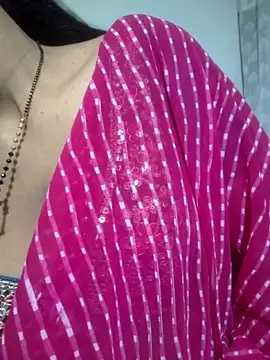 Snapshot of khushi_ji00 chatting on May 6, 2026, 12:32 pm khushi ji00 online show from May 6, 2026, 12:32 pm