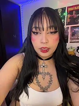 Snapshot of Hinataaa_ chatting on April 21, 2026, 4:52 am Hinataaa online show from April 21, 2026, 4:52 am