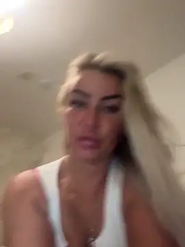 Irishdomgypsy online show from March 27, 2026, 7:24 pm