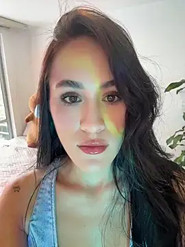 SerenaFox  online show from May 10, 2026, 7:52 pm