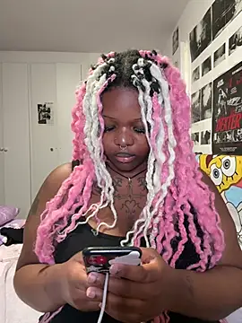 Nyla xox online show from April 2, 2026, 9:56 pm