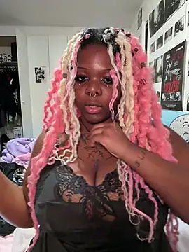 Nyla xox online show from April 4, 2026, 10:07 pm