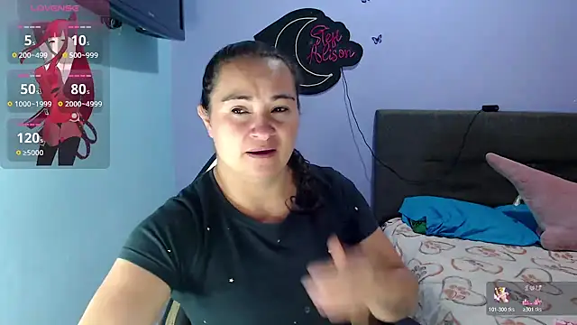 Snapshot of kyra_sol chatting on May 1, 2026, 2:38 am kyra sol online show from May 1, 2026, 2:38 am