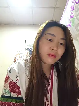 Snapshot of he-se-kin chatting on April 11, 2026, 11:42 pm he-se-kin online show from April 11, 2026, 11:42 pm