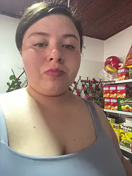 Snapshot of kitty__pinnk chatting on April 24, 2026, 7:49 pm kitty pinnk online show from April 24, 2026, 7:49 pm