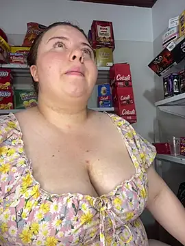 kitty  pinnk online show from June 9, 2026, 7:36 pm