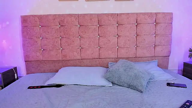 lilith sabrina 20 online show from April 14, 2026, 1:39 pm